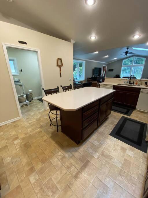 Get Away In The Redwoods Apartment Crescent City Exterior photo